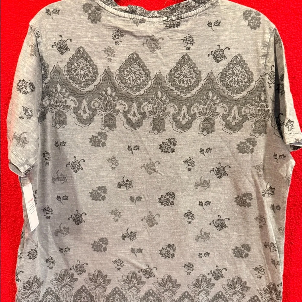 Lucky Brand Gray Floral V-Neck Tee - Picture 4 of 4